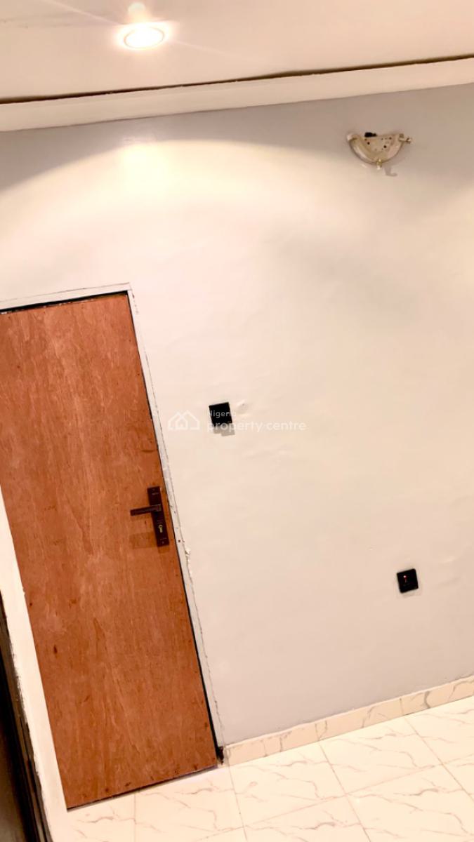 Studio Services Apartment, Ikota Villa Estate, Lekki, Lagos, Self Contain (single Rooms) Short Let