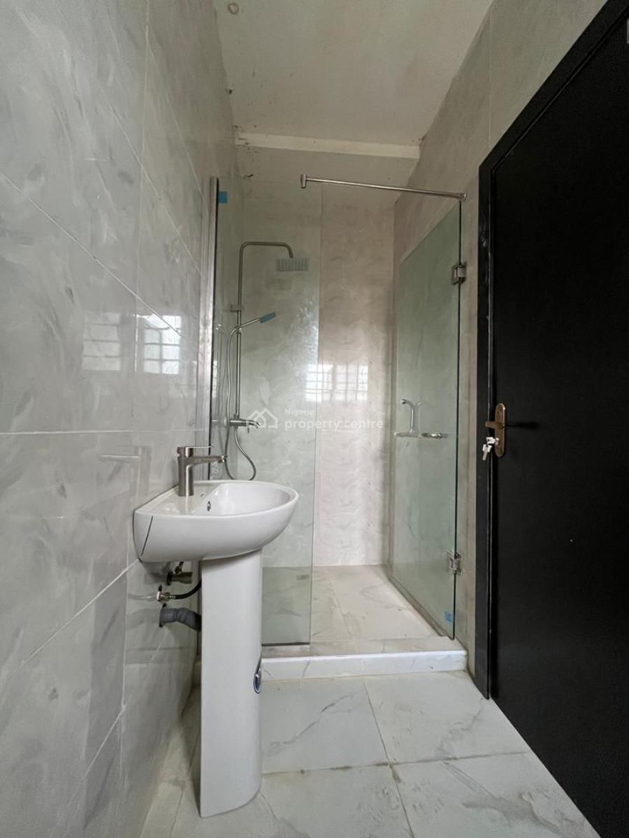 Contemporary 2 Bedroom Apartment, Secured Estate,, Ojodu, Lagos, Flat / Apartment for Sale