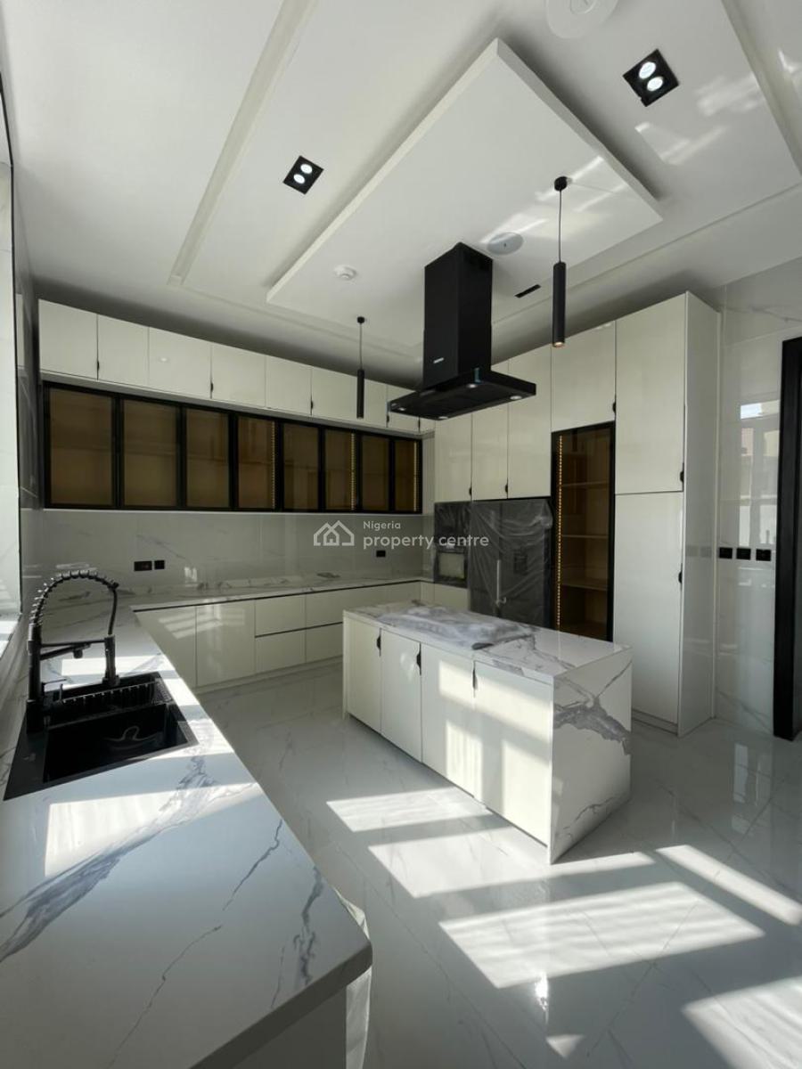 5bedroom Fully Detached Duplex with a Bq  Chevron, Chevron, Lekki, Lagos, Semi-detached Duplex for Sale