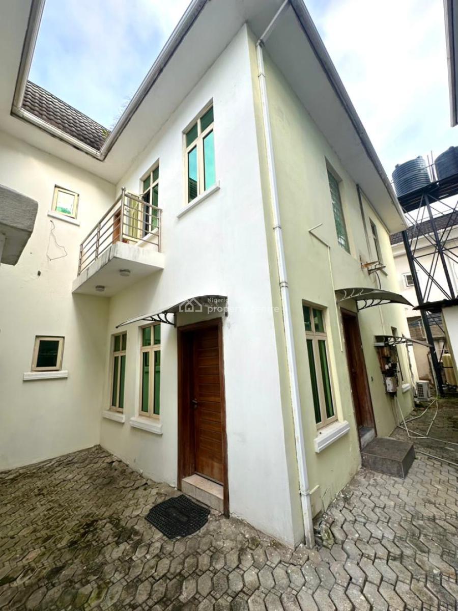 an Elegant 2 Bedroom Flat Along Admiraty, Admiraty Way , in a Serene Area, Lekki Phase 1, Lekki, Lagos, Flat / Apartment for Rent