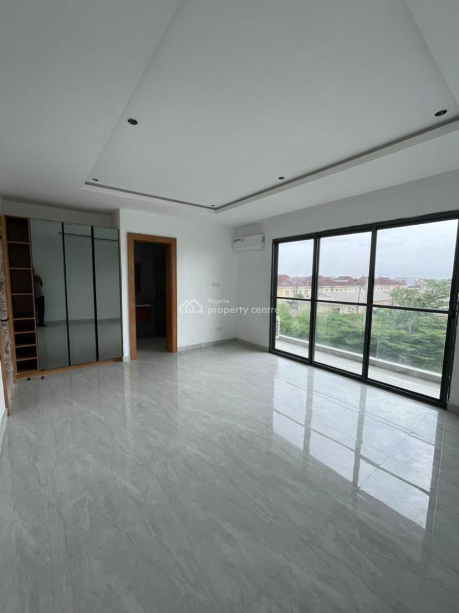 Spacious Serviced 2bedroom Apartment   Available Osapa, Osapa, Lekki, Lagos, Flat / Apartment for Sale