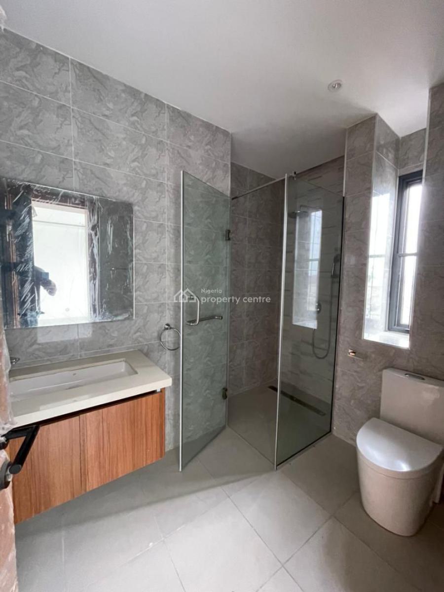 Spacious Serviced 2bedroom Apartment   Available Osapa, Osapa, Lekki, Lagos, Flat / Apartment for Sale