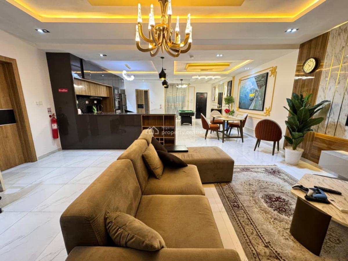 Spacious 2 Bedroom Apartment with Snooker Board and Ps5, Lekki Phase 1, Lekki, Lagos, Terraced Duplex Short Let