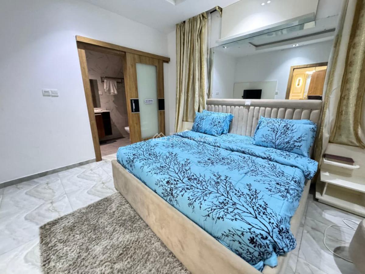 Spacious 2 Bedroom Apartment with Snooker Board and Ps5, Lekki Phase 1, Lekki, Lagos, Terraced Duplex Short Let