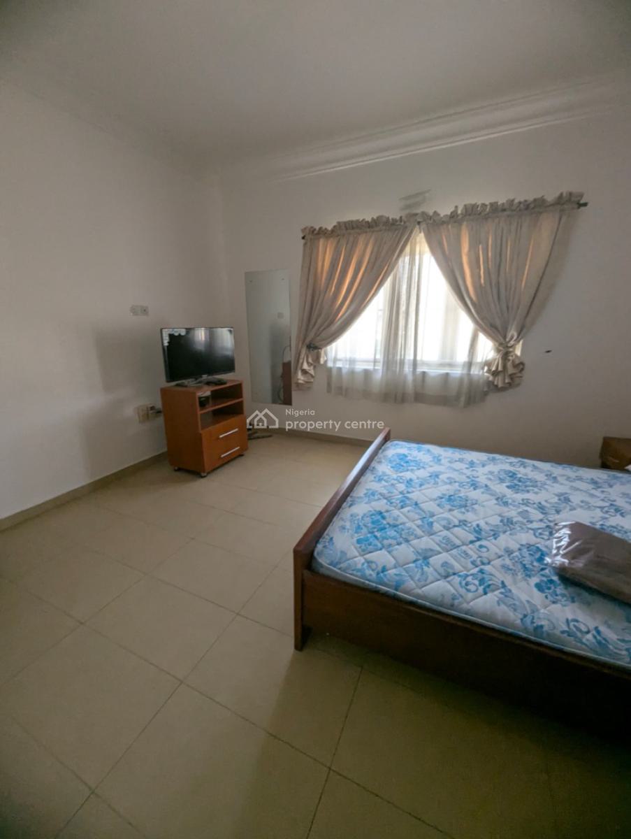 Furnished 2 Bedroom Apartment, Off Omorinre Johnson, Lekki Phase 1, Lekki, Lagos, Flat / Apartment for Rent