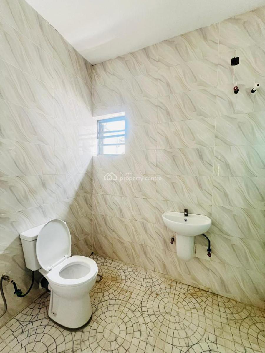 Breathtaking 4 Bedroom Fully Detached Duplex in a Tranquil Estate, Gra Phase 2, Magodo, Lagos, Detached Duplex for Sale