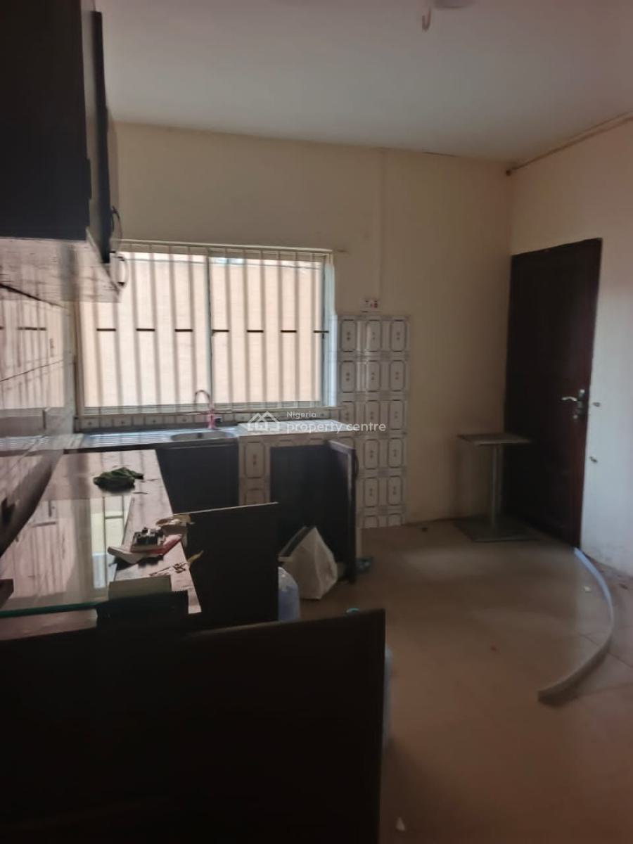 Lovely Spacious 3 Bedroom Flat (4 Units Available), Off Road Safety, Ojodu, Lagos, Flat / Apartment for Rent