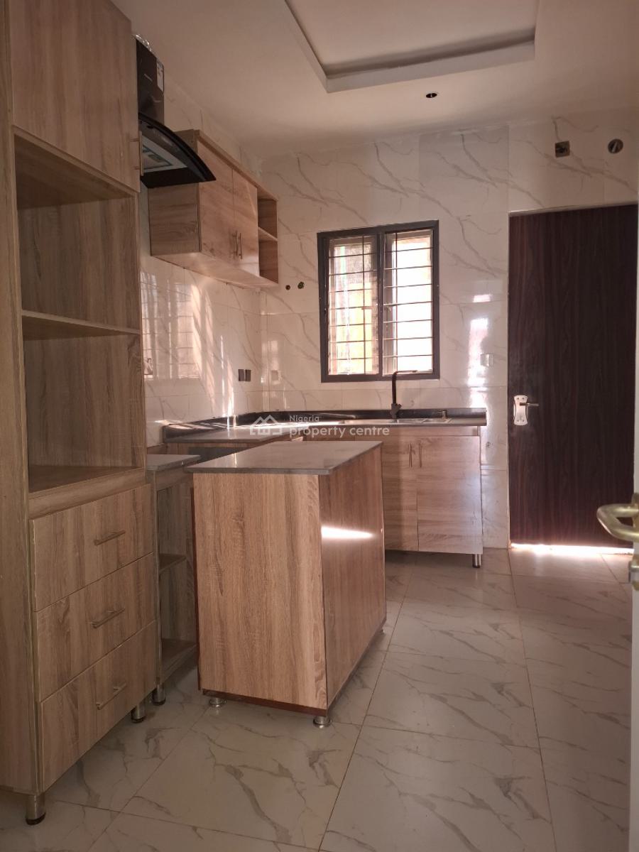 Standard 4 Bedrool Terrace Duplex, Guzape District, Abuja, Terraced Duplex for Sale