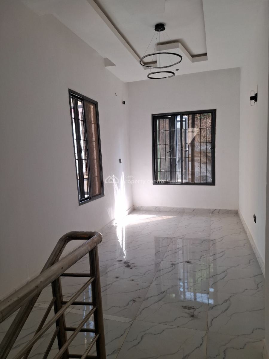 Standard 4 Bedrool Terrace Duplex, Guzape District, Abuja, Terraced Duplex for Sale