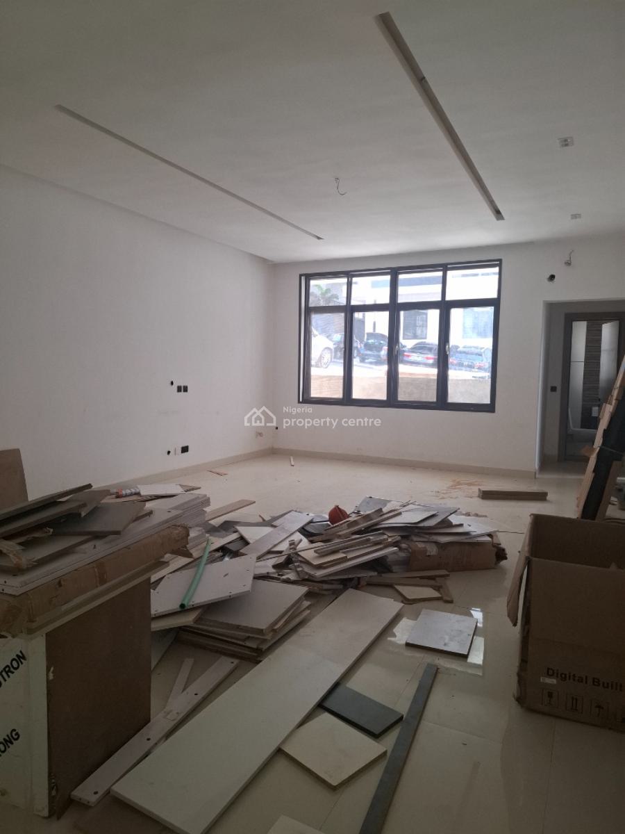 Standard 3 Bedroom Apartment, Guzape District, Abuja, Flat / Apartment for Sale