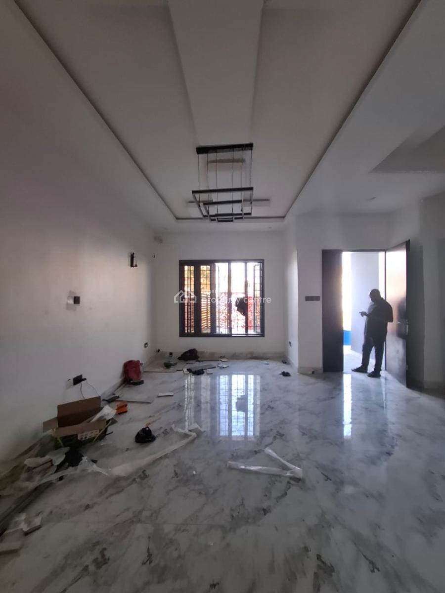 Smart Virgin 5 Bedroom Terrace Duplex, Guzape District, Abuja, Terraced Duplex for Sale