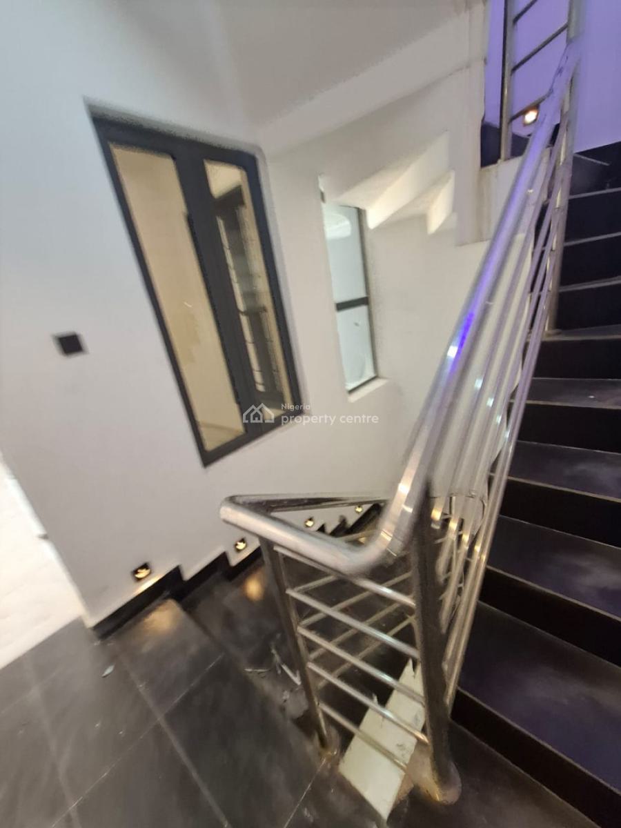 Smart Virgin 5 Bedroom Terrace Duplex, Guzape District, Abuja, Terraced Duplex for Sale