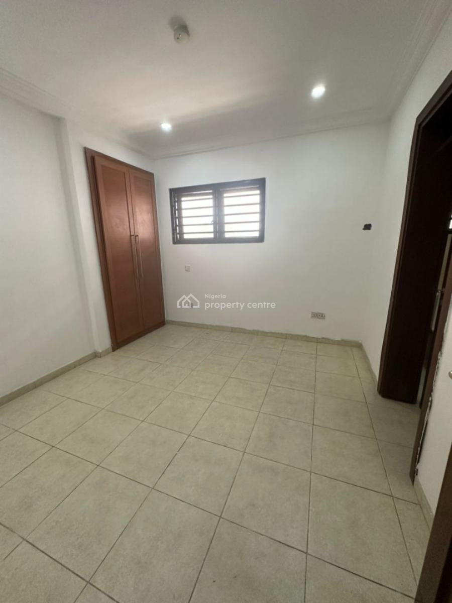 Standard 3 Bedroom Flat and Bq in Prime Water Gardens Estate Ikate, Prime Water Gardens Estate Off Freedom Way, Lekki Phase 1, Lekki, Lagos, Flat / Apartment for Sale