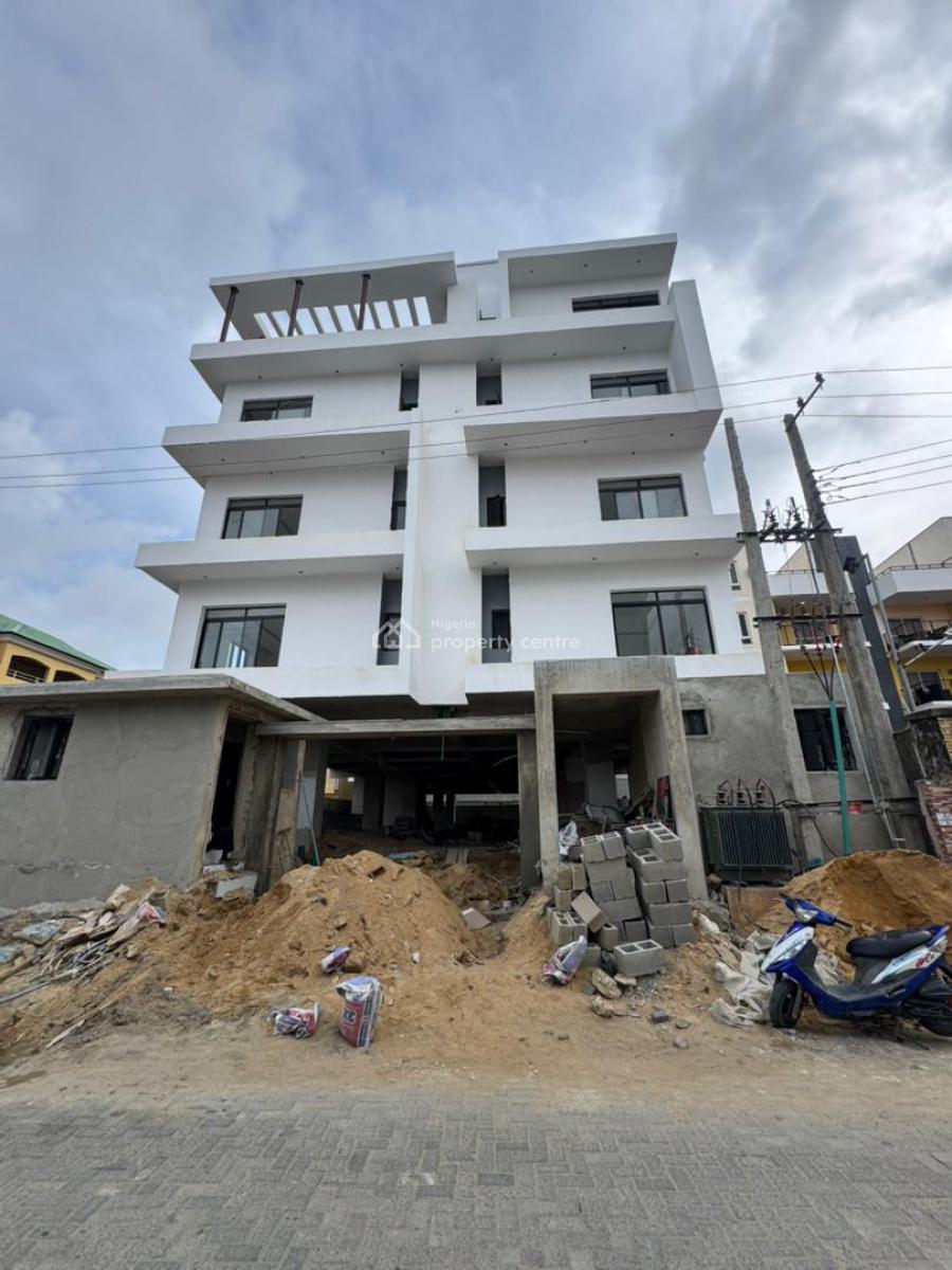 Excellent 2 Bedroom Apartment Within a Serene Environment, Lekki Phase 1, Lekki, Lagos, Flat / Apartment for Sale