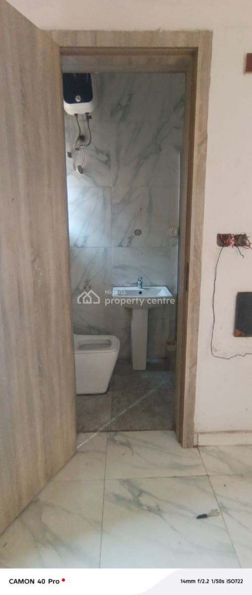 a Room Shared Kitchen Apartment in Chevron, Chevy View Estate, Lekki, Lagos, Self Contain (single Rooms) for Rent