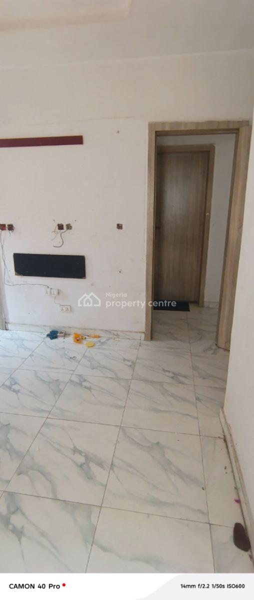 a Room Shared Kitchen Apartment in Chevron, Chevy View Estate, Lekki, Lagos, Self Contain (single Rooms) for Rent