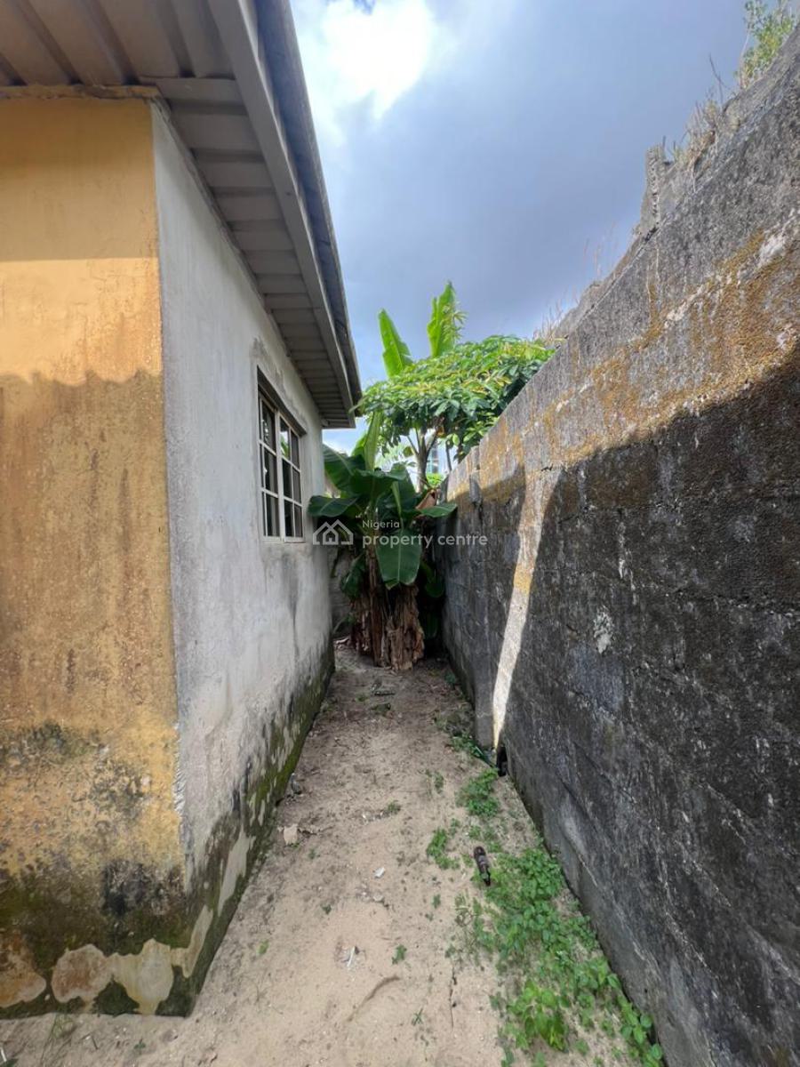 Dry Plot of Land with 2 Bedroom Bungalow and Room/parlour Bungalow, Ogunfayo Estate, Ibeju Lekki, Lagos, Residential Land for Sale