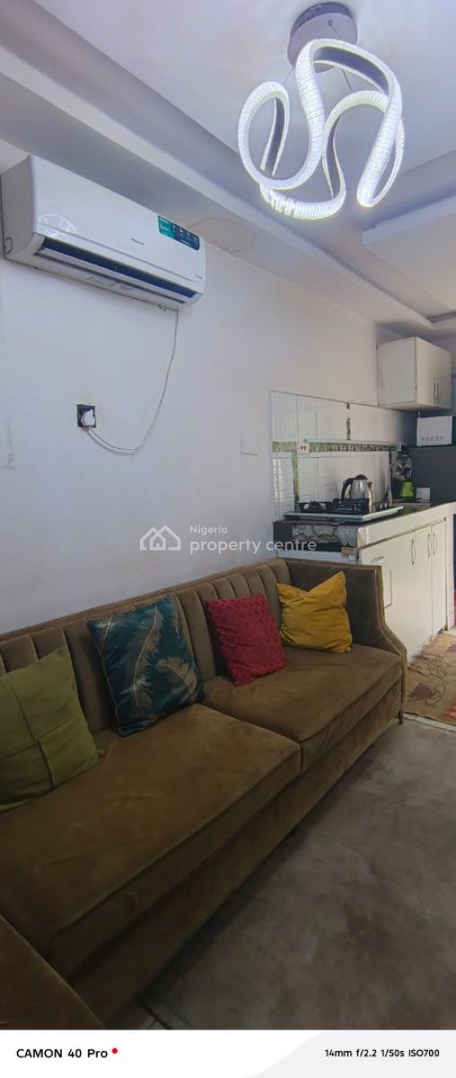 Fully Furnish Two Bed Apartment in Ologolo, Ologolo Road, Ologolo, Lekki, Lagos, Flat / Apartment for Rent