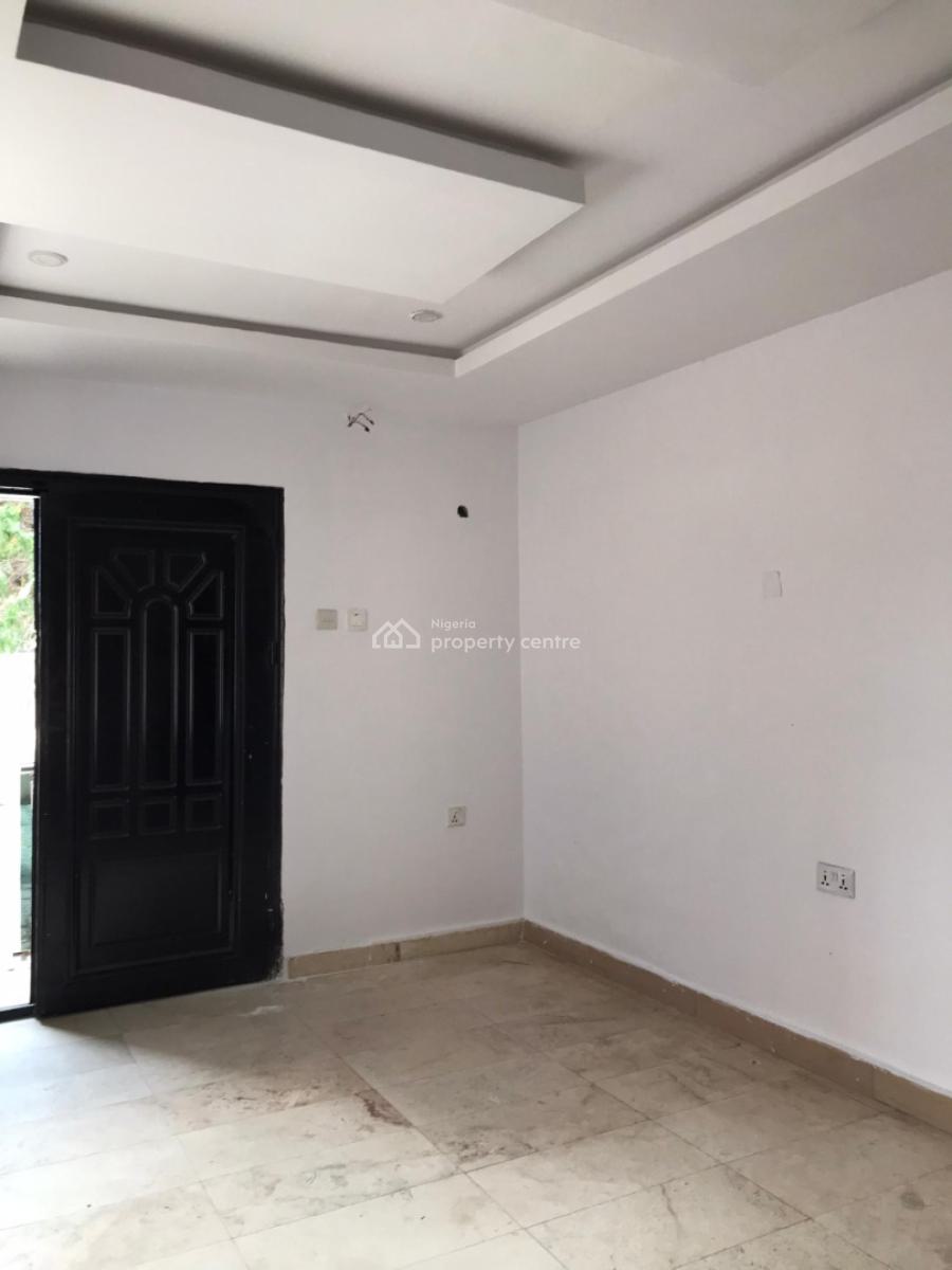 Newly Renovated and Clean 2 Bedroom Flat  in Very Secure Estate, Lekki Right, Lekki Phase 1, Lekki, Lagos, Flat / Apartment for Rent