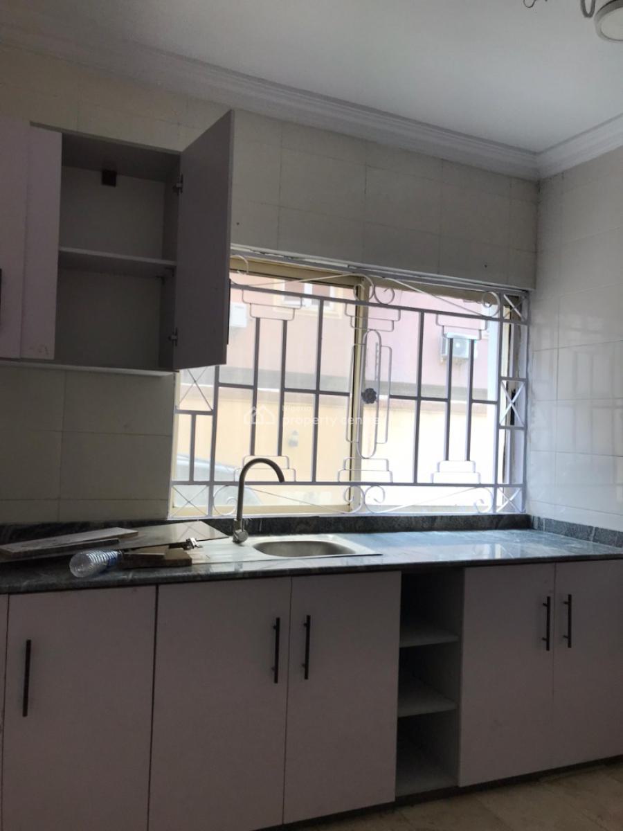 Newly Renovated and Clean 2 Bedroom Flat  in Very Secure Estate, Lekki Right, Lekki Phase 1, Lekki, Lagos, Flat / Apartment for Rent