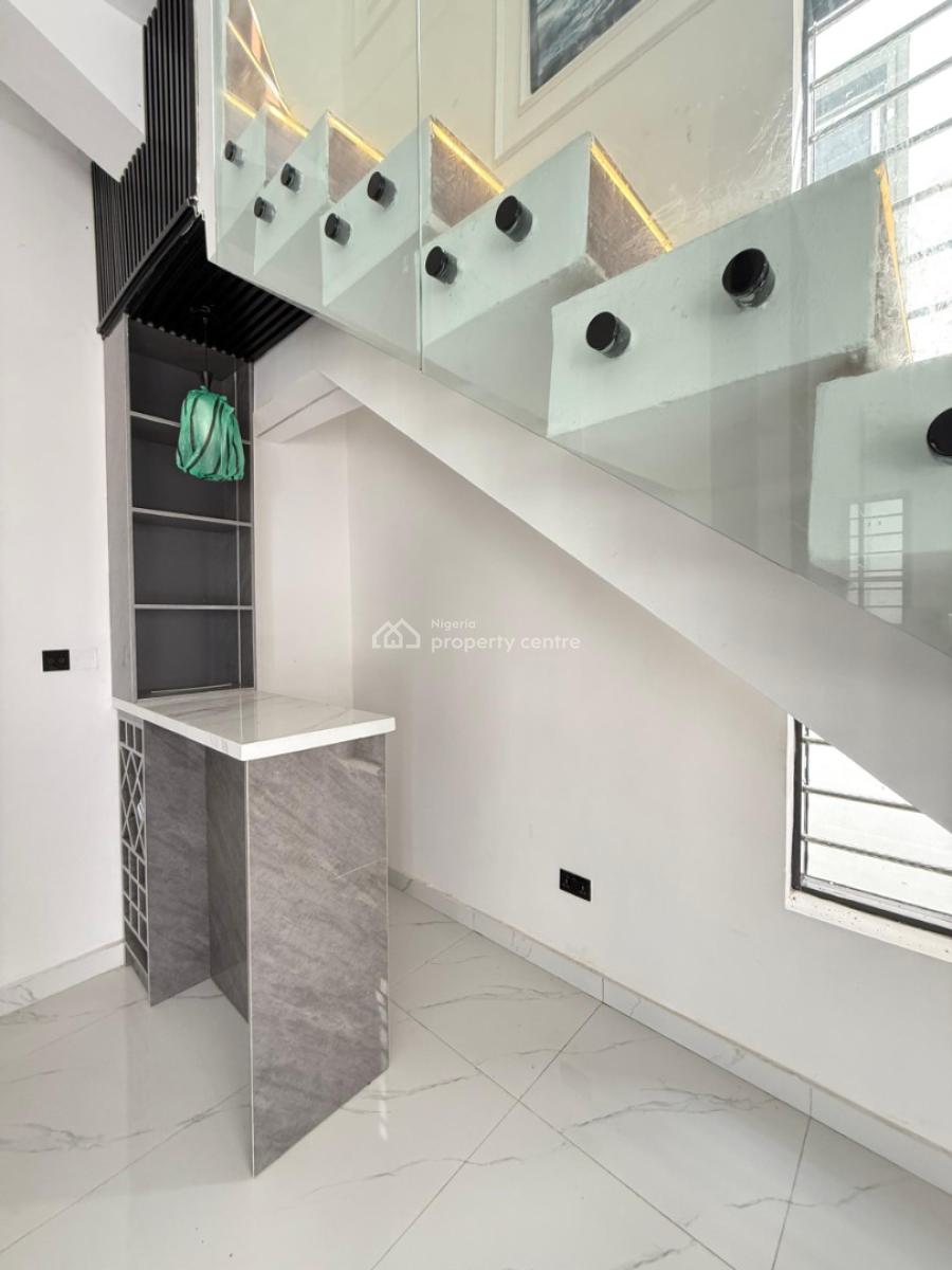 Good Deal   Very Spacious 5 Bedroom Fully  Detached with Bq,swim P, Orchid Lekki, Lekki, Lagos, Detached Duplex for Sale