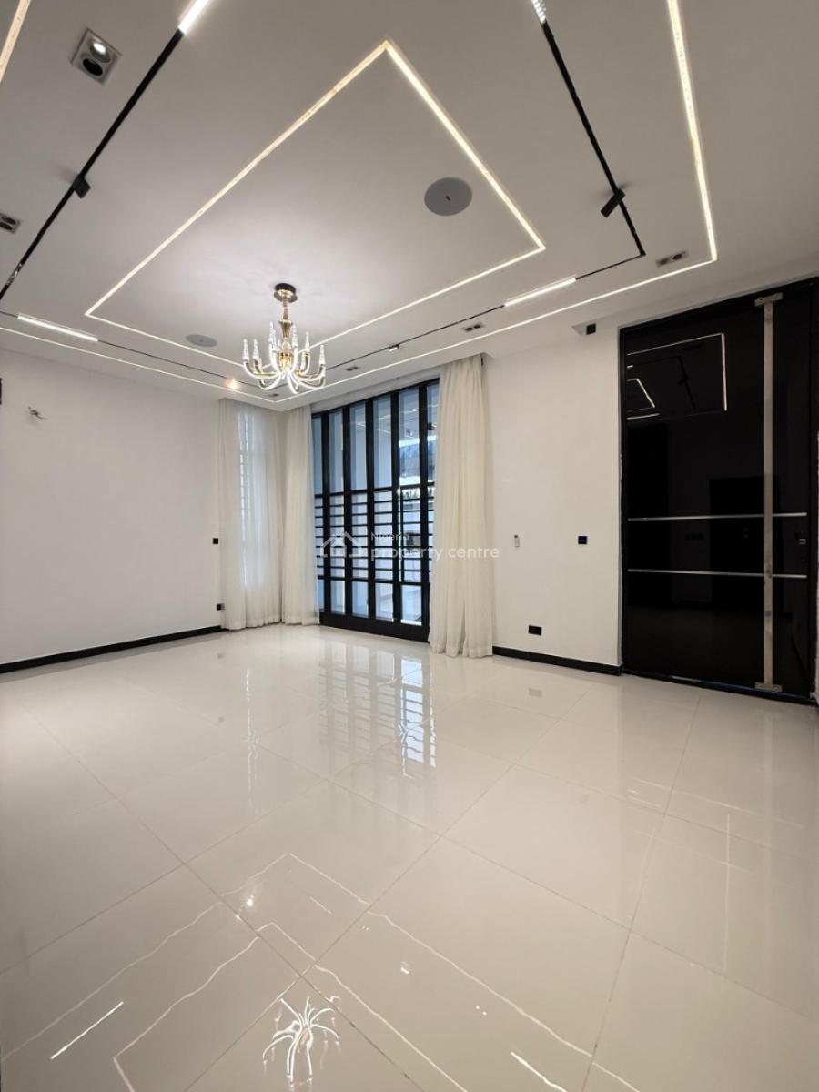 Experience Resort-style Living in a Spacious 5-bedroom Detached Duplex, Chevron Toll Lekki  Lagos, Lekki, Lagos, Detached Duplex for Sale