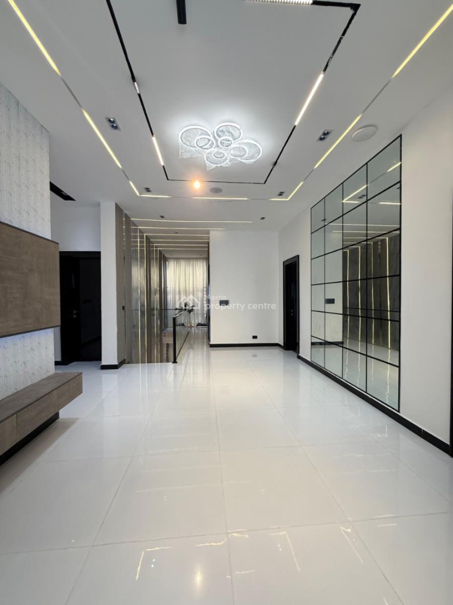 Experience Resort-style Living in a Spacious 5-bedroom Detached Duplex, Chevron Toll Lekki  Lagos, Lekki, Lagos, Detached Duplex for Sale