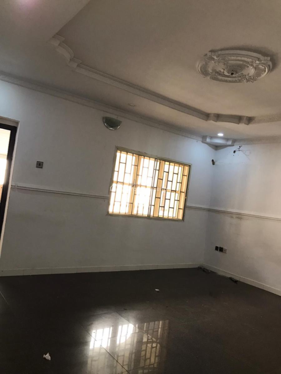 Massive Clean Mini Flat Upstairs with Balcony Standard Kitchen, Lekki Phase 1, Lekki, Lagos, Mini Flat (room and Parlour) for Rent