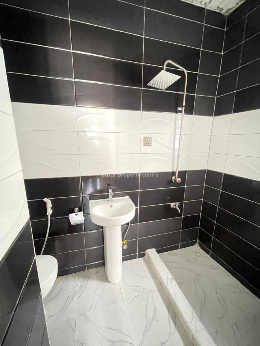 Beautifully Built 2 Bedroom Apartment in a Secure Location, New Road, Lekki, Lagos, Flat / Apartment for Sale