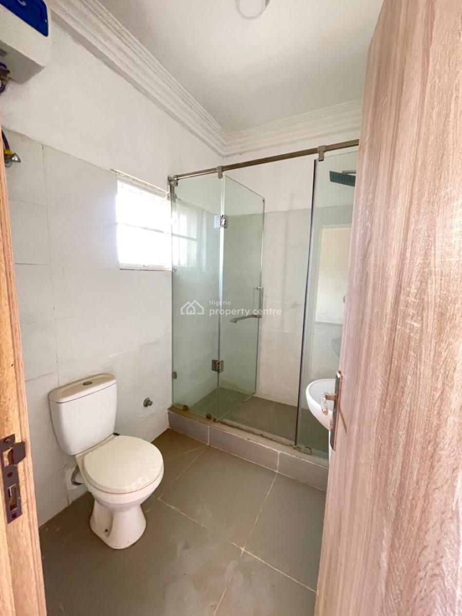 Beautifully Built 4 Bedroom Terrace Duplex in a Secure Location, New Road, Lekki, Lagos, Terraced Duplex for Sale