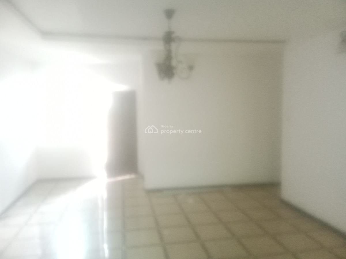 Solid and Well Maintained 3 Bedroom En-suit Flats, Thomas Estate, Ajiwe, Ajah, Lagos, Flat / Apartment for Rent