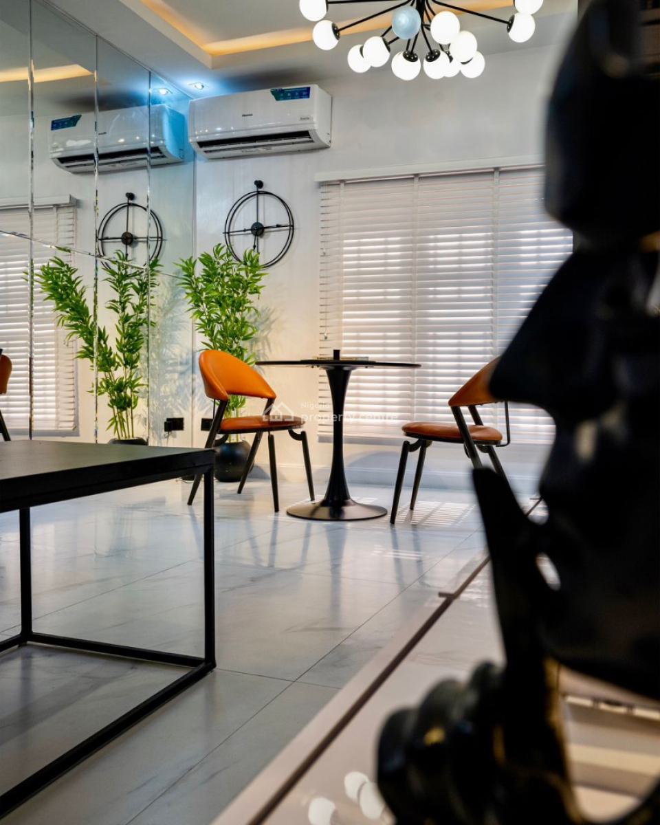 Luxury 1 Bedroom with Modern Comfort, Lekki Phase 1, Lekki, Lagos, Flat / Apartment Short Let