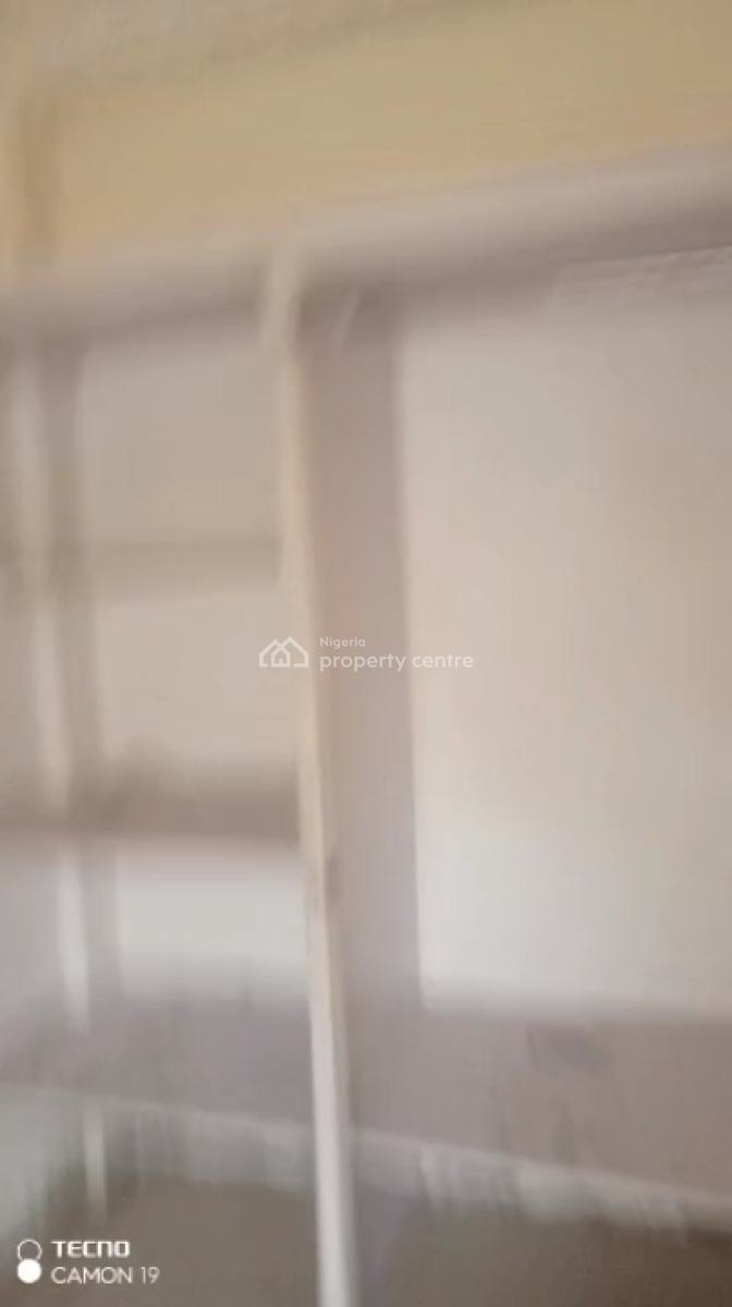 Standard 2 Bedroom Flat with 3 Toilets N Bath, Ayoade Street, Shomolu, Lagos, Flat / Apartment for Rent