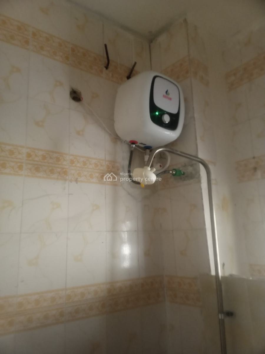 Solid and Elegant 2 Bedroom En-suit Flat, Thomas Estate, Ajiwe, Ajah, Lagos, Flat / Apartment for Rent