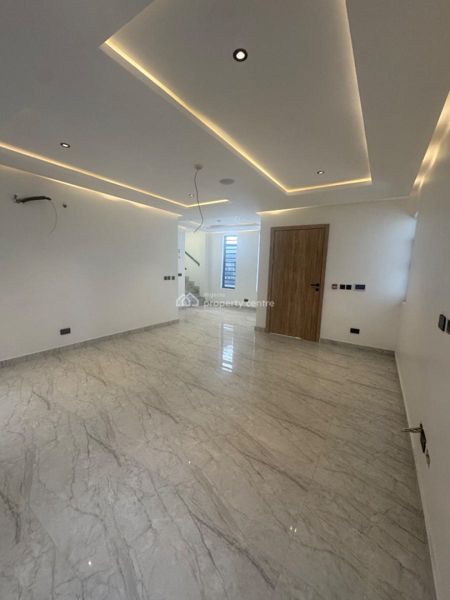 Serviced 4 Bedroom Terraced Duplex with Bq & in-built Audio System, Right, Lekki Phase 1, Lekki, Lagos, Terraced Duplex for Sale