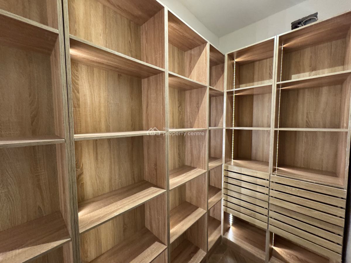 Serviced 4 Bedroom Terraced Duplex with Bq & in-built Audio System, Right, Lekki Phase 1, Lekki, Lagos, Terraced Duplex for Sale