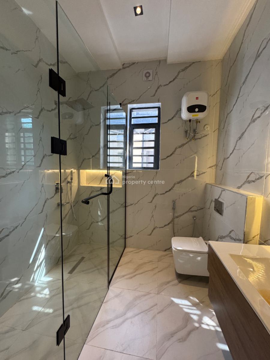 Serviced 4 Bedroom Terraced Duplex with Bq & in-built Audio System, Right, Lekki Phase 1, Lekki, Lagos, Terraced Duplex for Sale