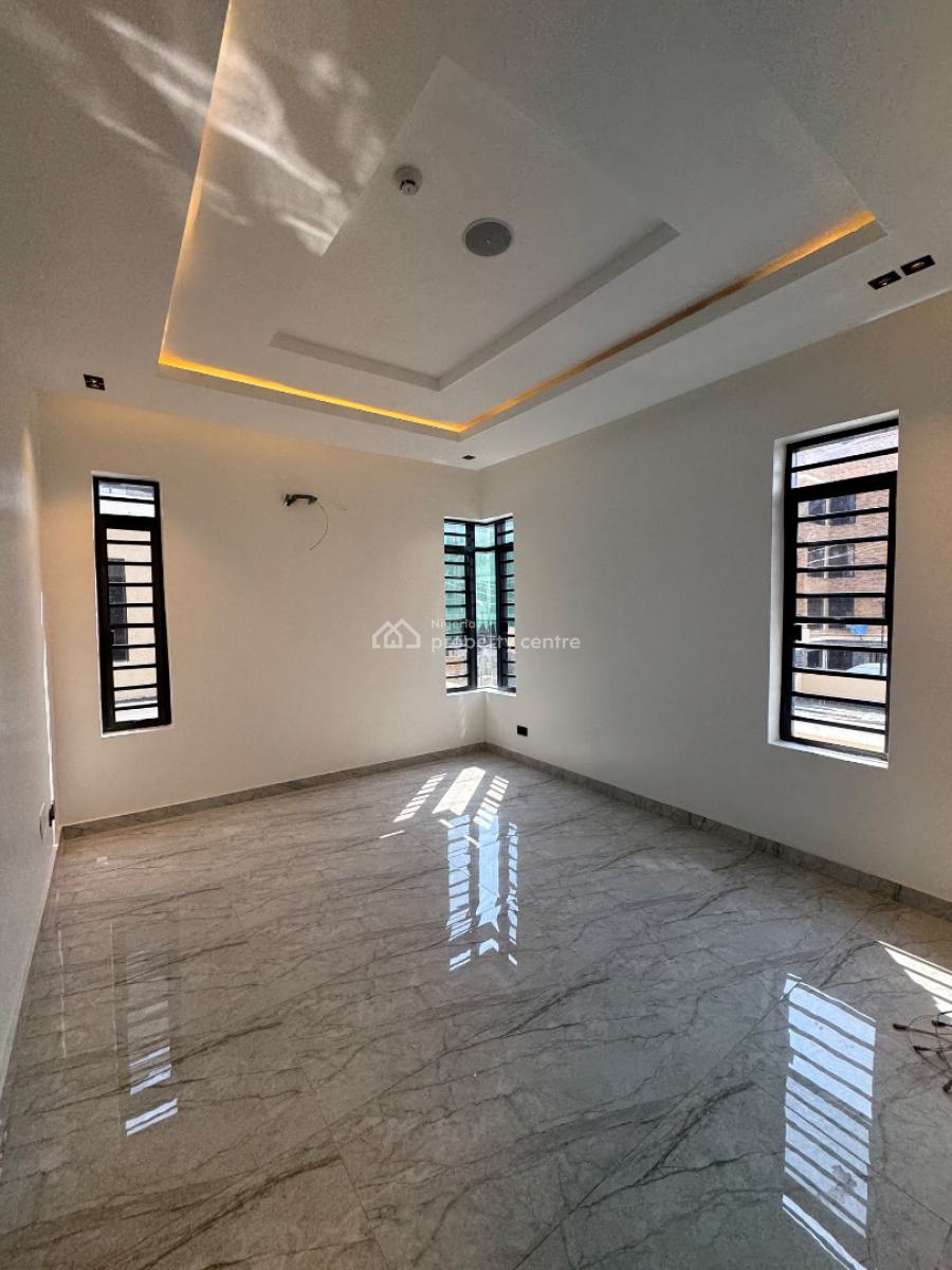 Serviced 4 Bedroom Terraced Duplex with Bq & in-built Audio System, Right, Lekki Phase 1, Lekki, Lagos, Terraced Duplex for Sale