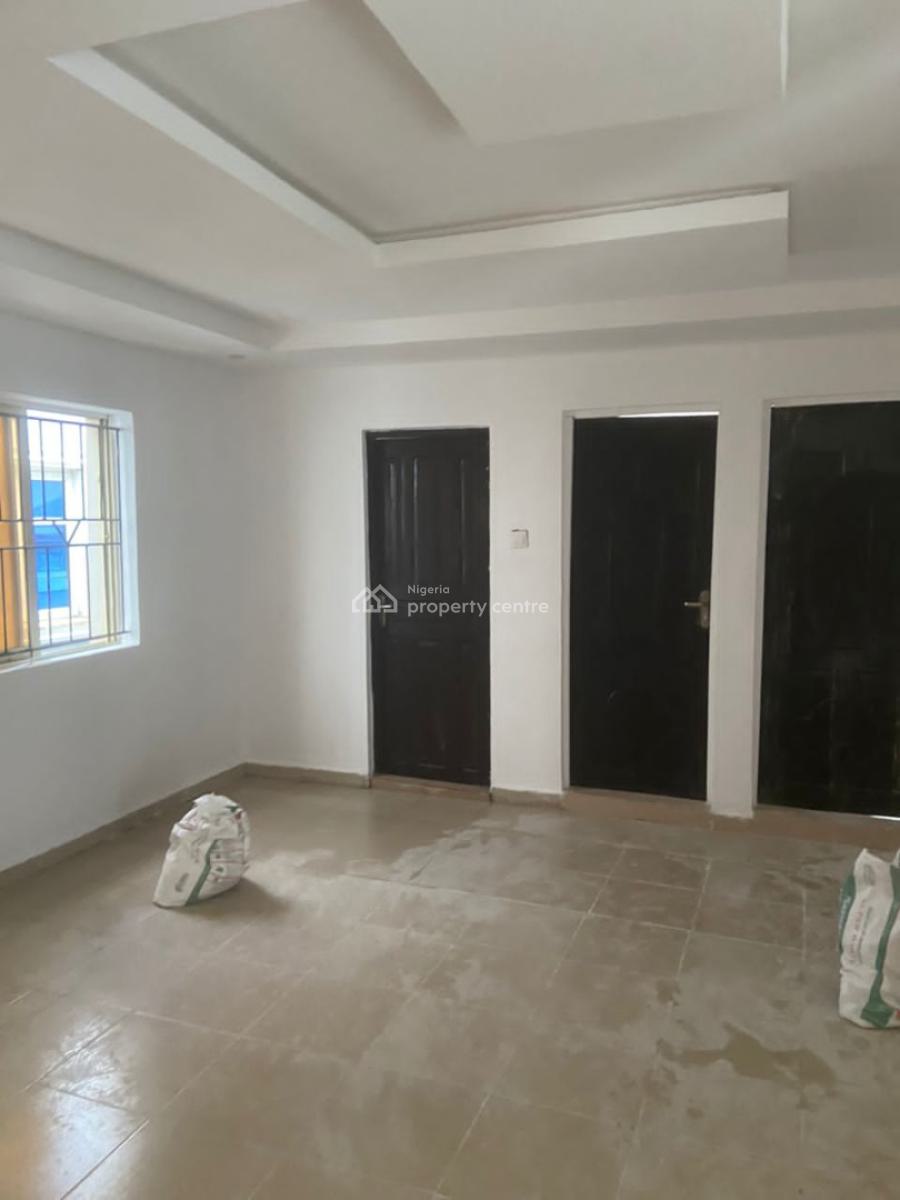 Lovely 2 Bedroom Flat, Gra Phase 1, Magodo, Lagos, Flat / Apartment for Rent