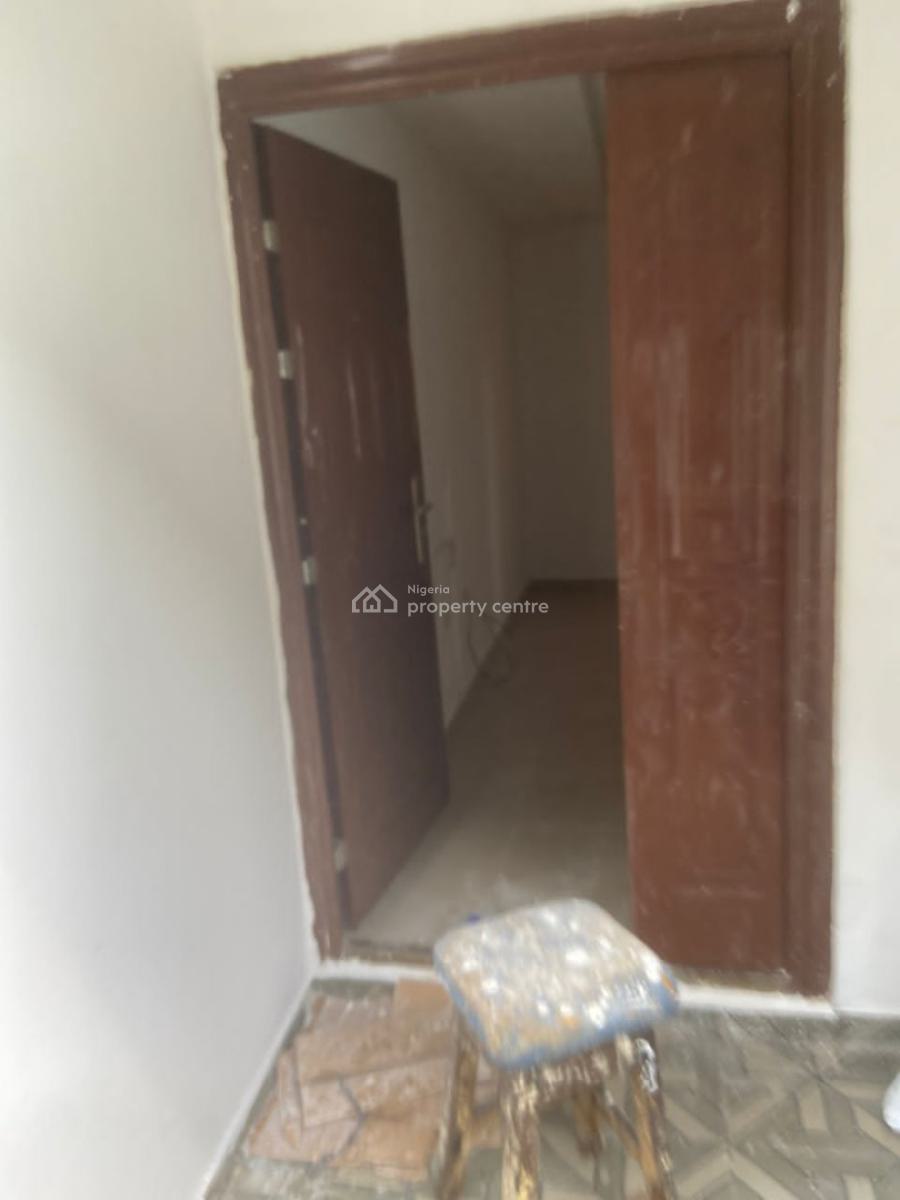 Lovely 2 Bedroom Flat, Gra Phase 1, Magodo, Lagos, Flat / Apartment for Rent