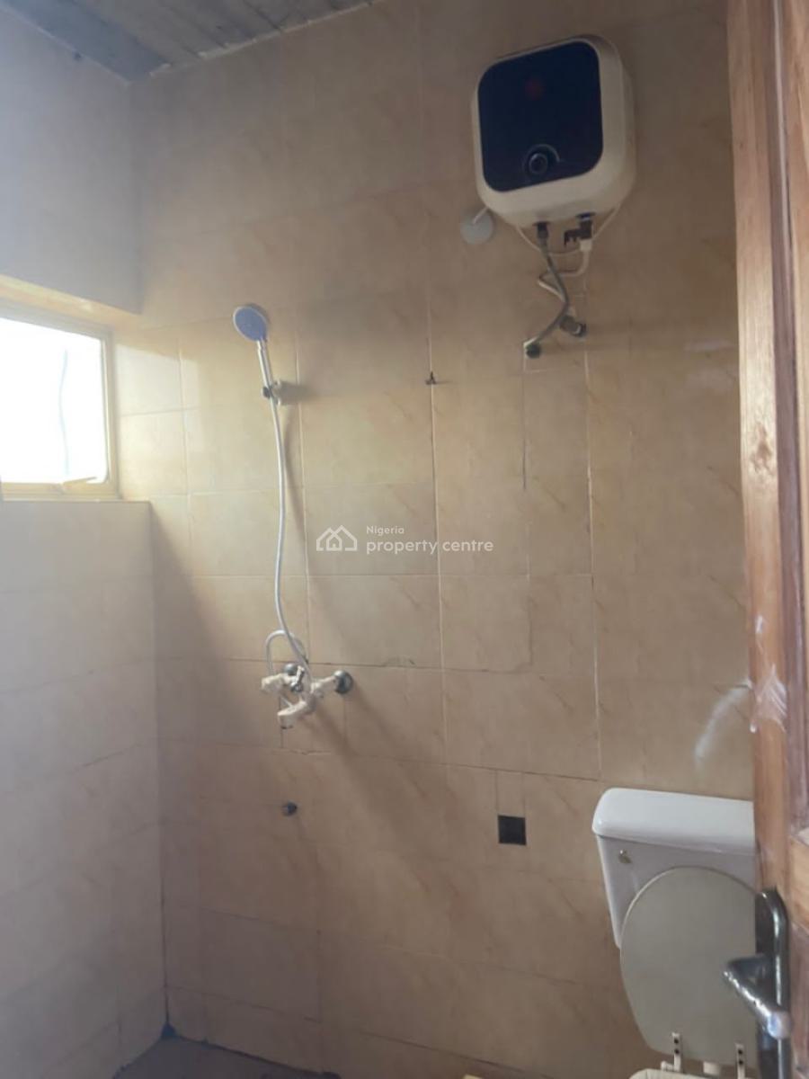 Lovely 2 Bedroom Flat, Gra Phase 1, Magodo, Lagos, Flat / Apartment for Rent