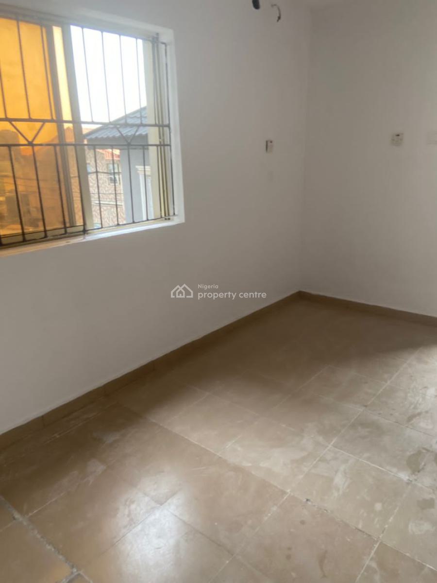 Lovely 2 Bedroom Flat, Gra Phase 1, Magodo, Lagos, Flat / Apartment for Rent