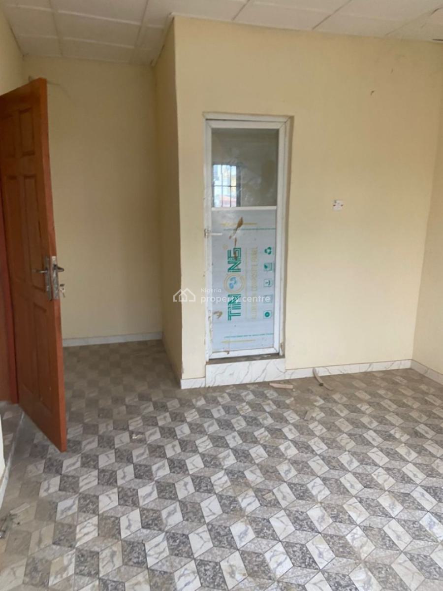 3 Bedroom Flat, Unilag Estate, Gra Phase 1, Magodo, Lagos, Flat / Apartment for Rent