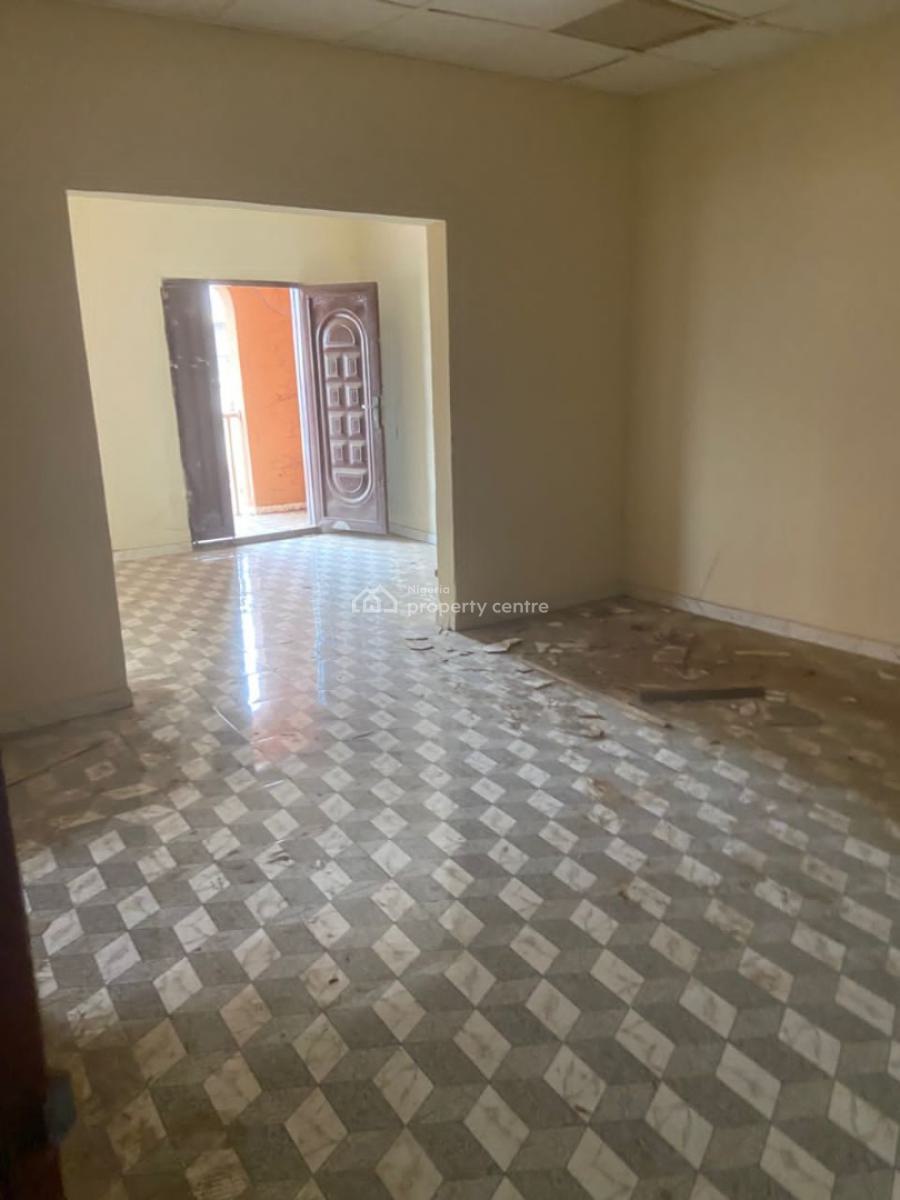 3 Bedroom Flat, Unilag Estate, Gra Phase 1, Magodo, Lagos, Flat / Apartment for Rent
