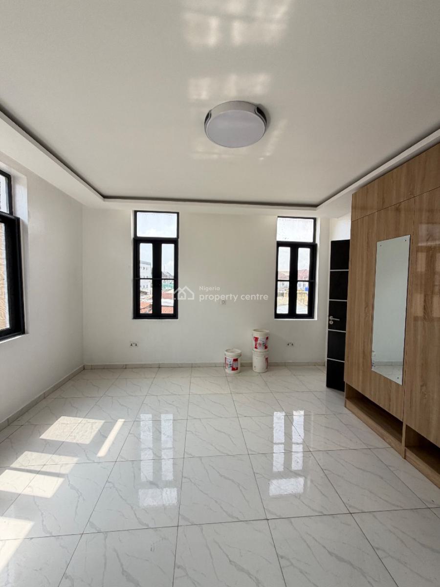Beautiful 2 Bedroom Flat with Bq, Idado Estate, Lekki, Lagos, House for Rent