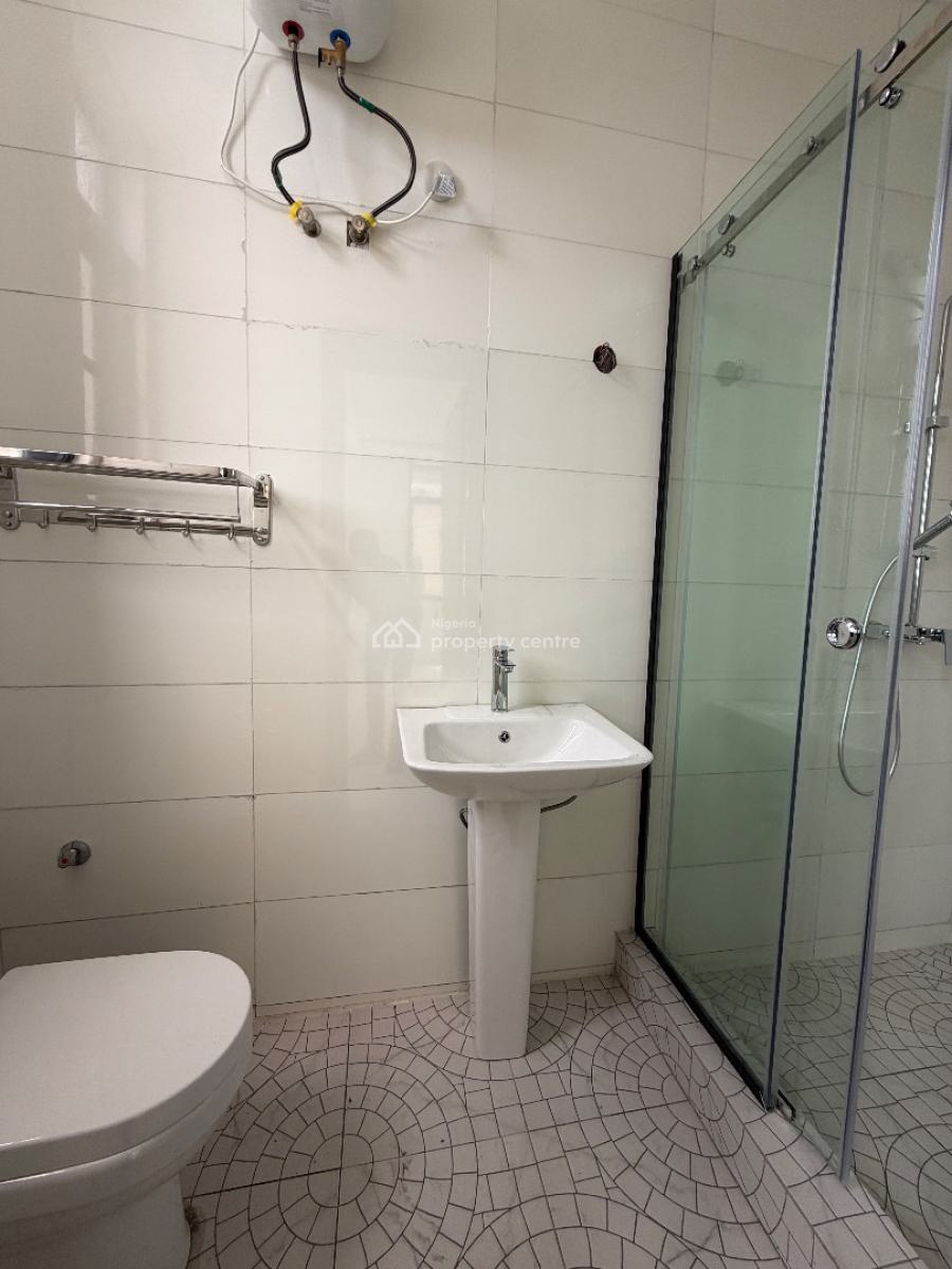 Beautiful 2 Bedroom Flat with Bq, Idado Estate, Lekki, Lagos, House for Rent