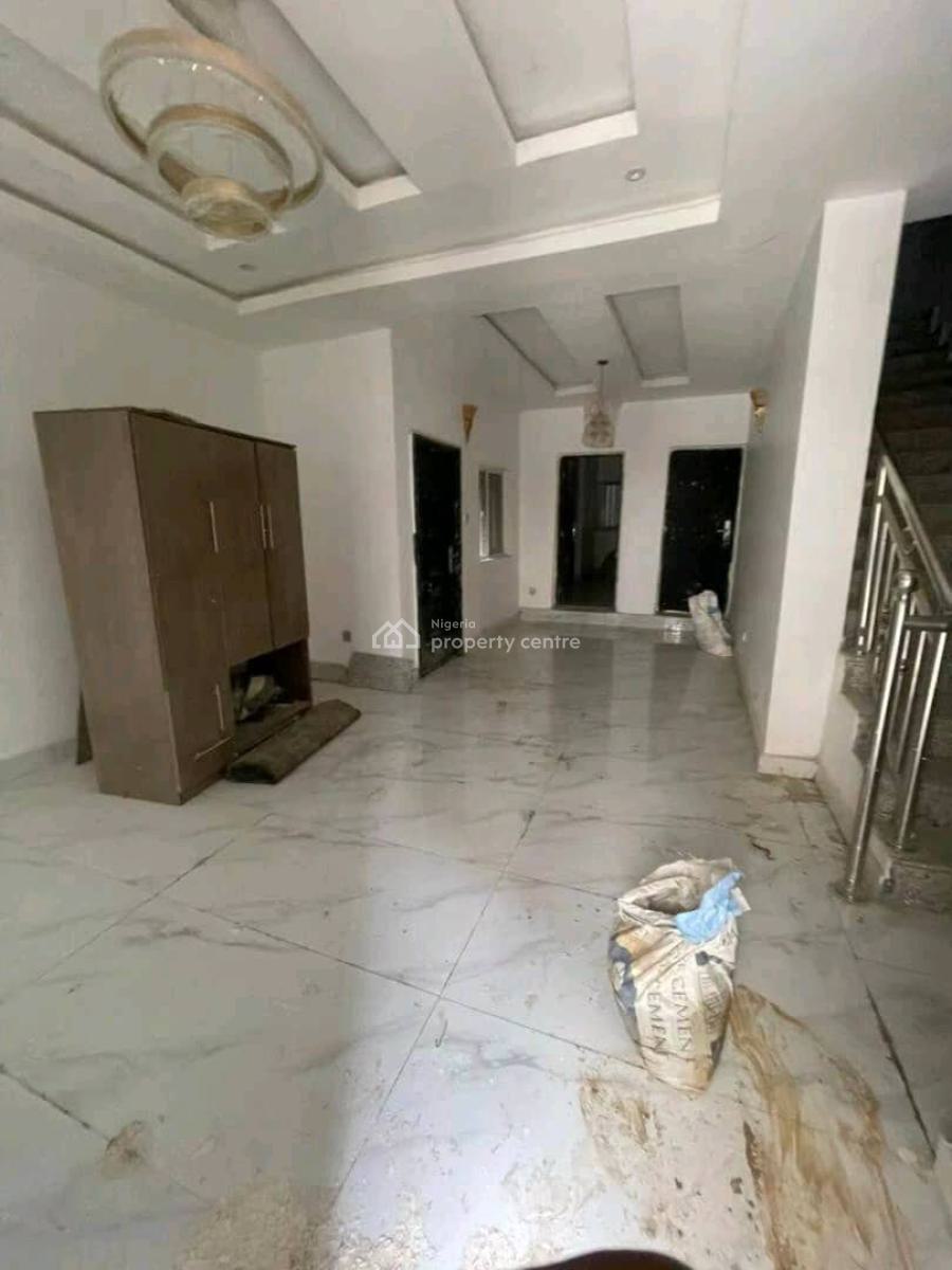 4 Bedroom Terrace Duplex, Guzape District, Abuja, Terraced Duplex for Sale