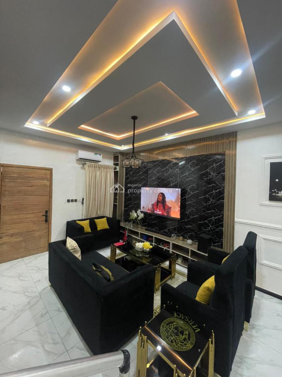 Cozy 2 Bedroom Duplex with Ps5, Ikota, Lekki, Lagos, Terraced Duplex Short Let