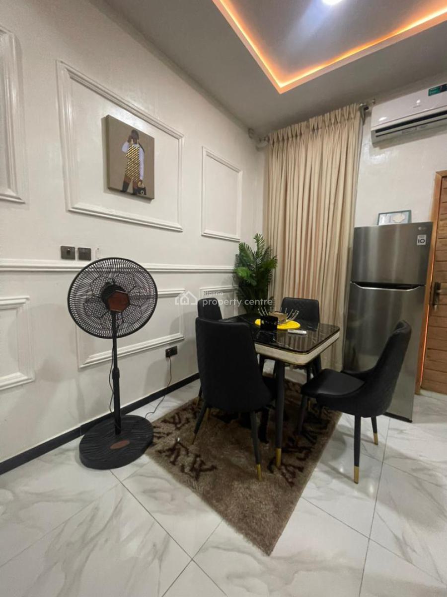 Cozy 2 Bedroom Duplex with Ps5, Ikota, Lekki, Lagos, Terraced Duplex Short Let