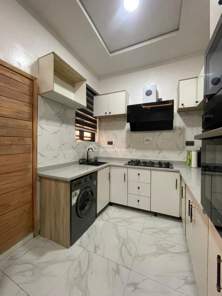 Cozy 2 Bedroom Duplex with Ps5, Ikota, Lekki, Lagos, Terraced Duplex Short Let